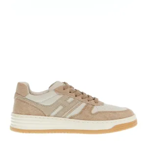 Basketball In White Leather And Beige Fabric