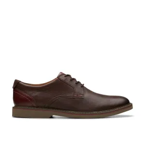 Clarks Radcliff Low in Brown Leather