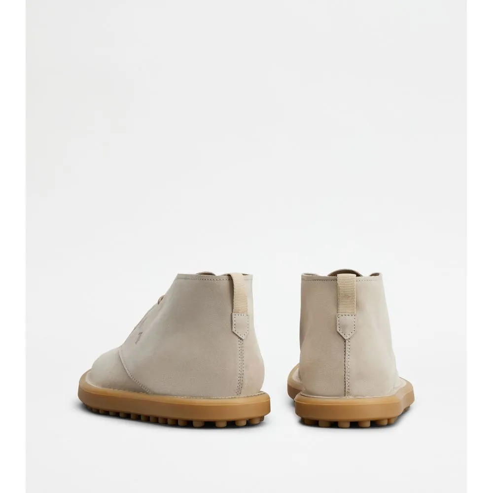 Desert Boots in Suede