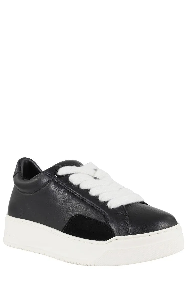 H667 Sneakers