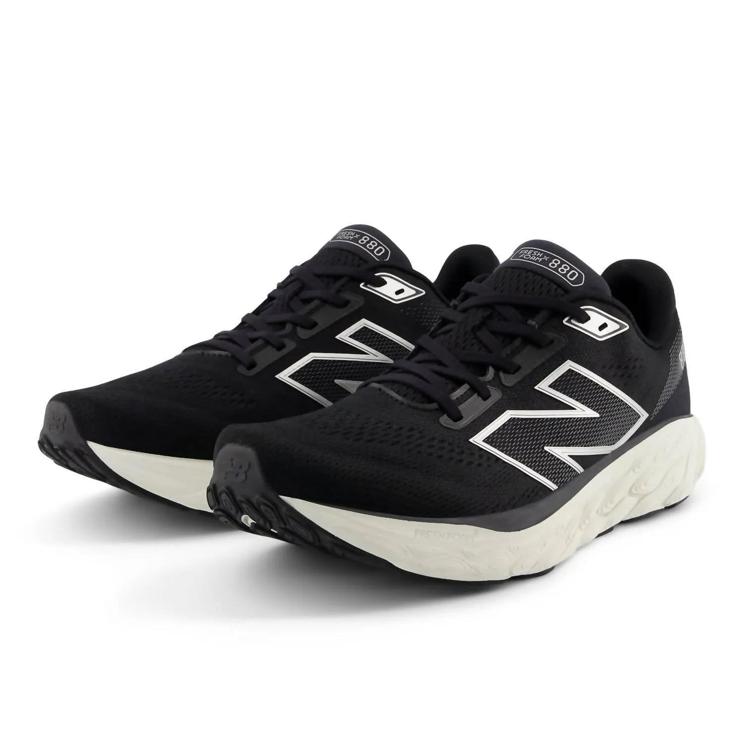 Men's Fresh Foam X 880V14 Running Shoes In Black/white