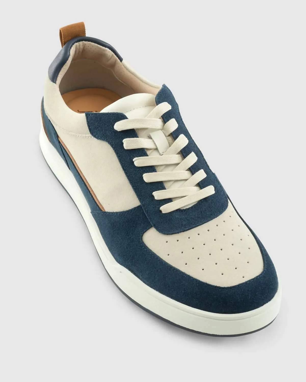 Men's Topspin Court Sneakers In Navy/white