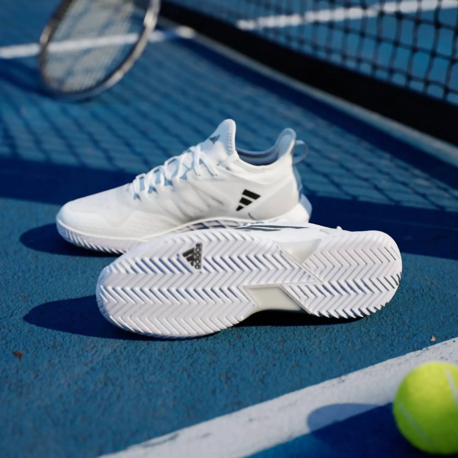 Men's Ubersonic 4.1 M Tennis Shoes In White/black/silver