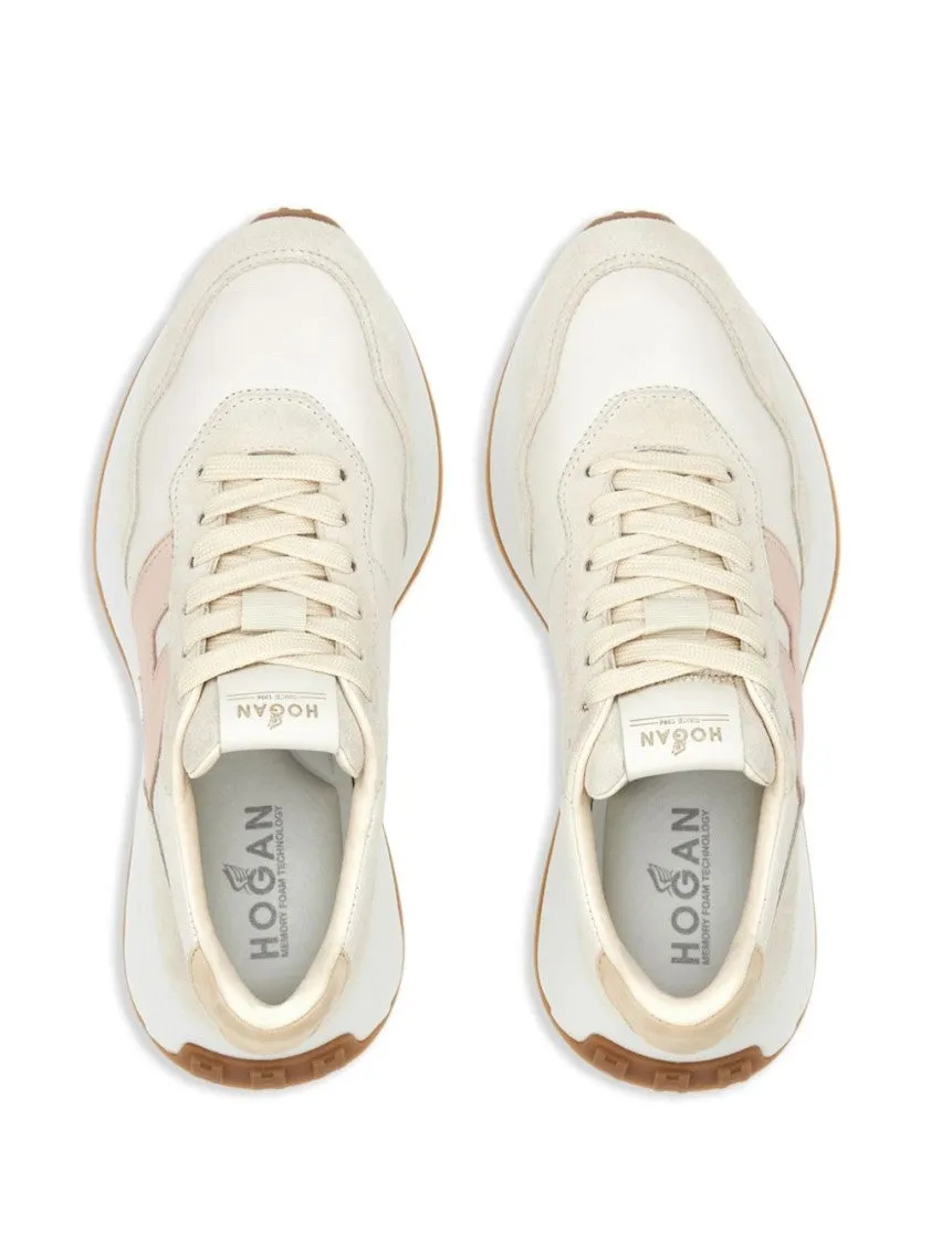 Modern White Sneakers With Textured Upper And Cushioned Sole
