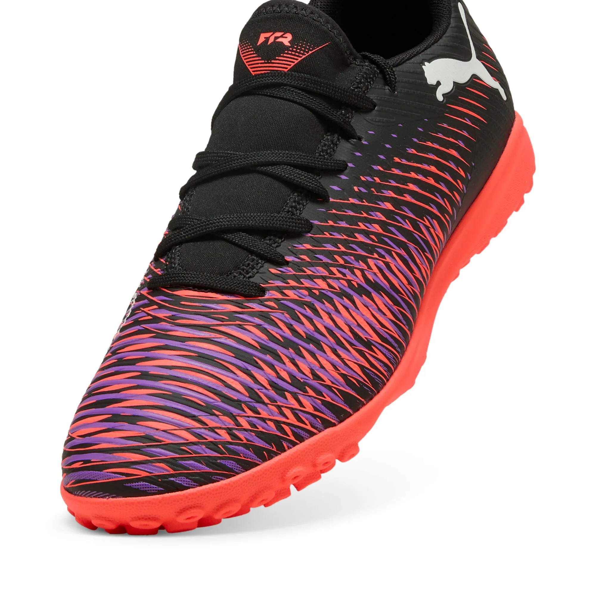 PUMA FUTURE 8 PLAY TT Soccer Cleats