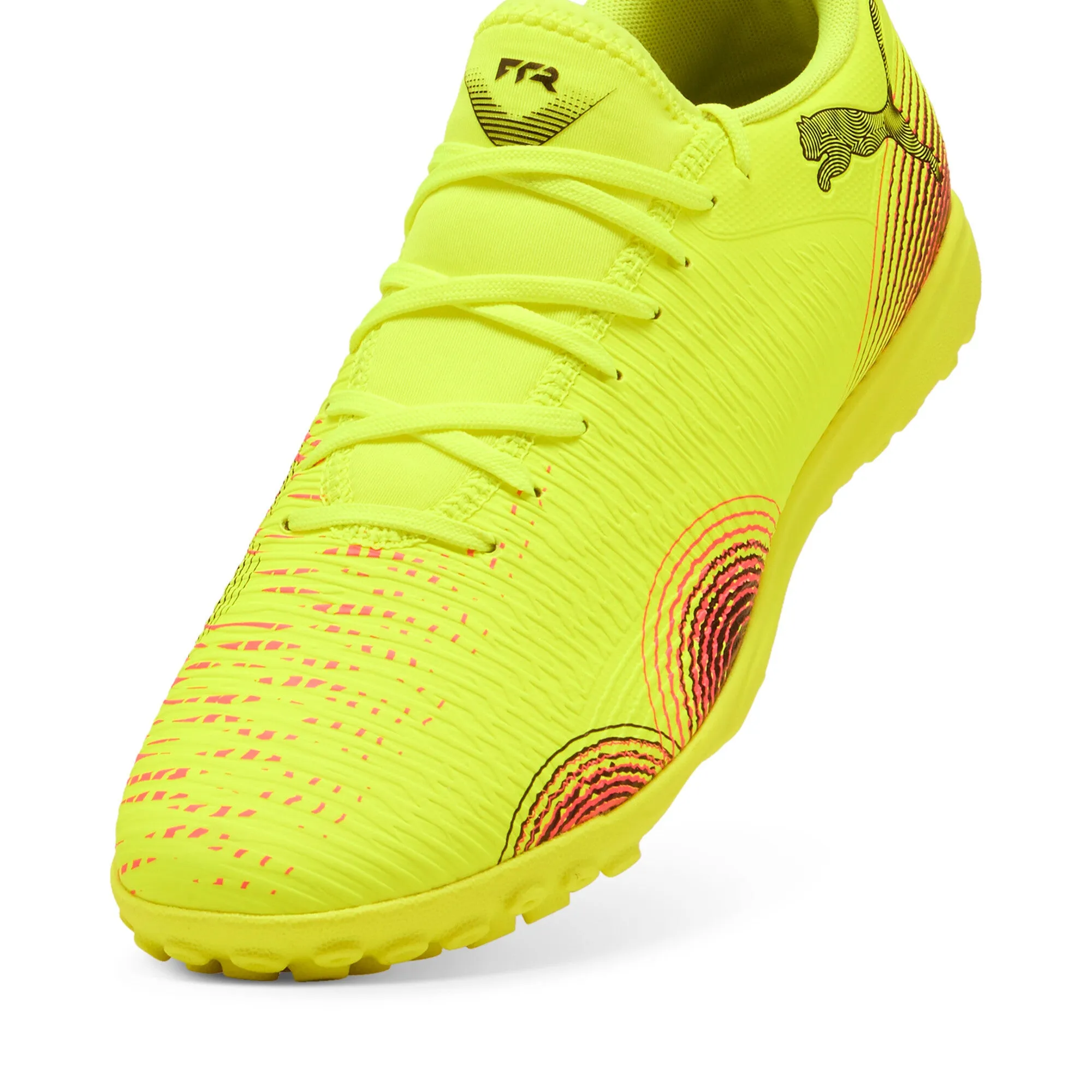 PUMA FUTURE 8 PLAY TT Soccer Cleats