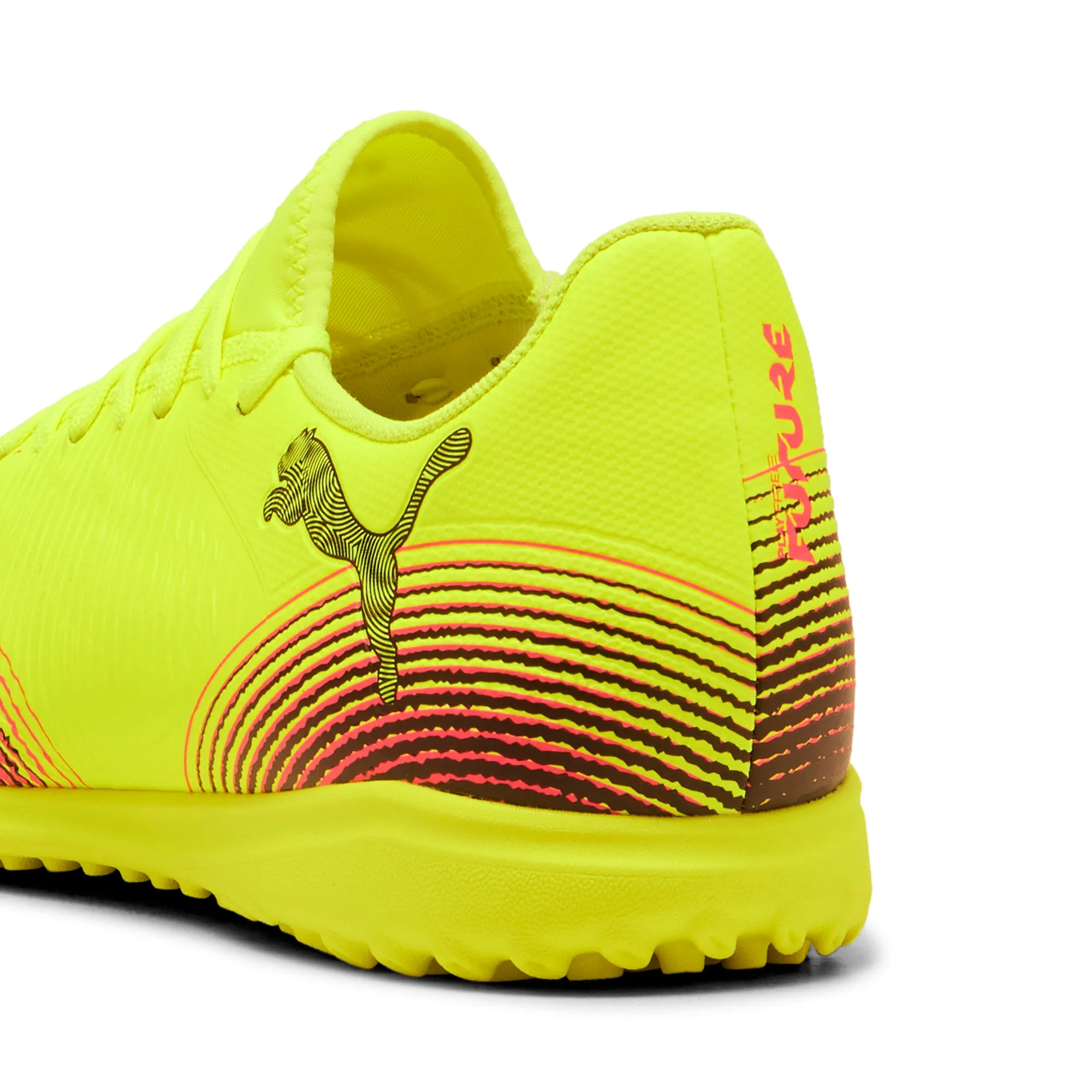 PUMA FUTURE 8 PLAY TT Soccer Cleats