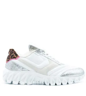 Retro Style Sneakerball