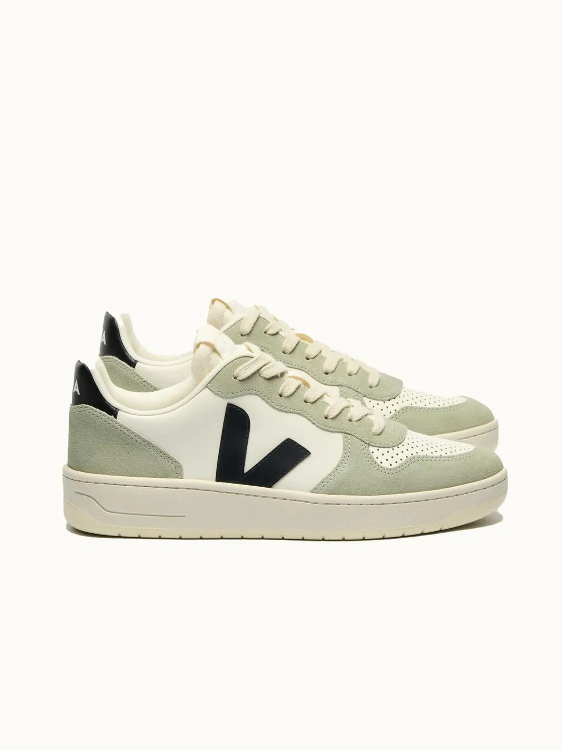 V-10 Leather Sneakers In White