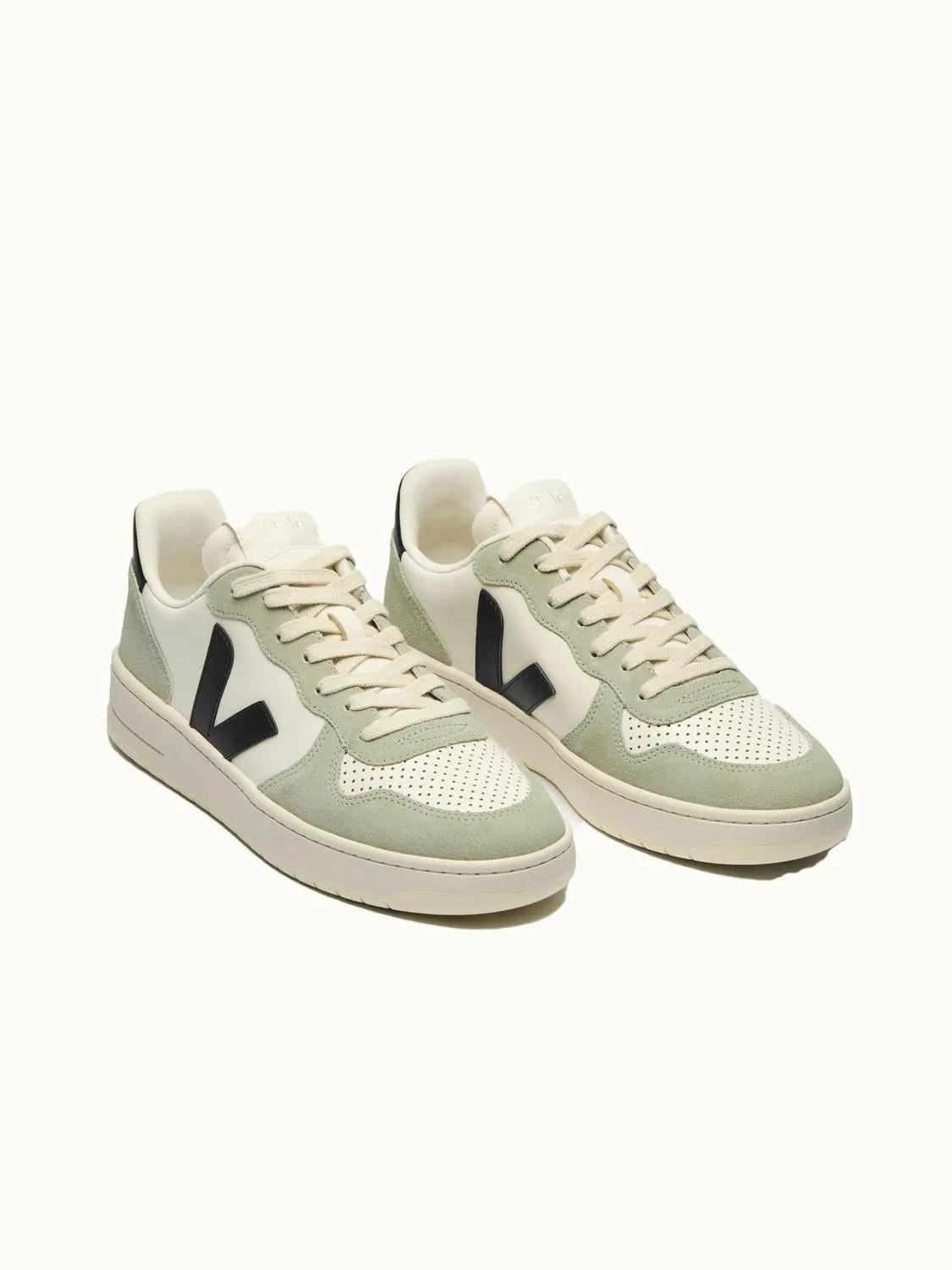 V-10 Leather Sneakers In White